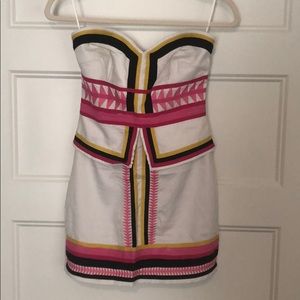 BOUTIQUE strapless dress with cute embroidery